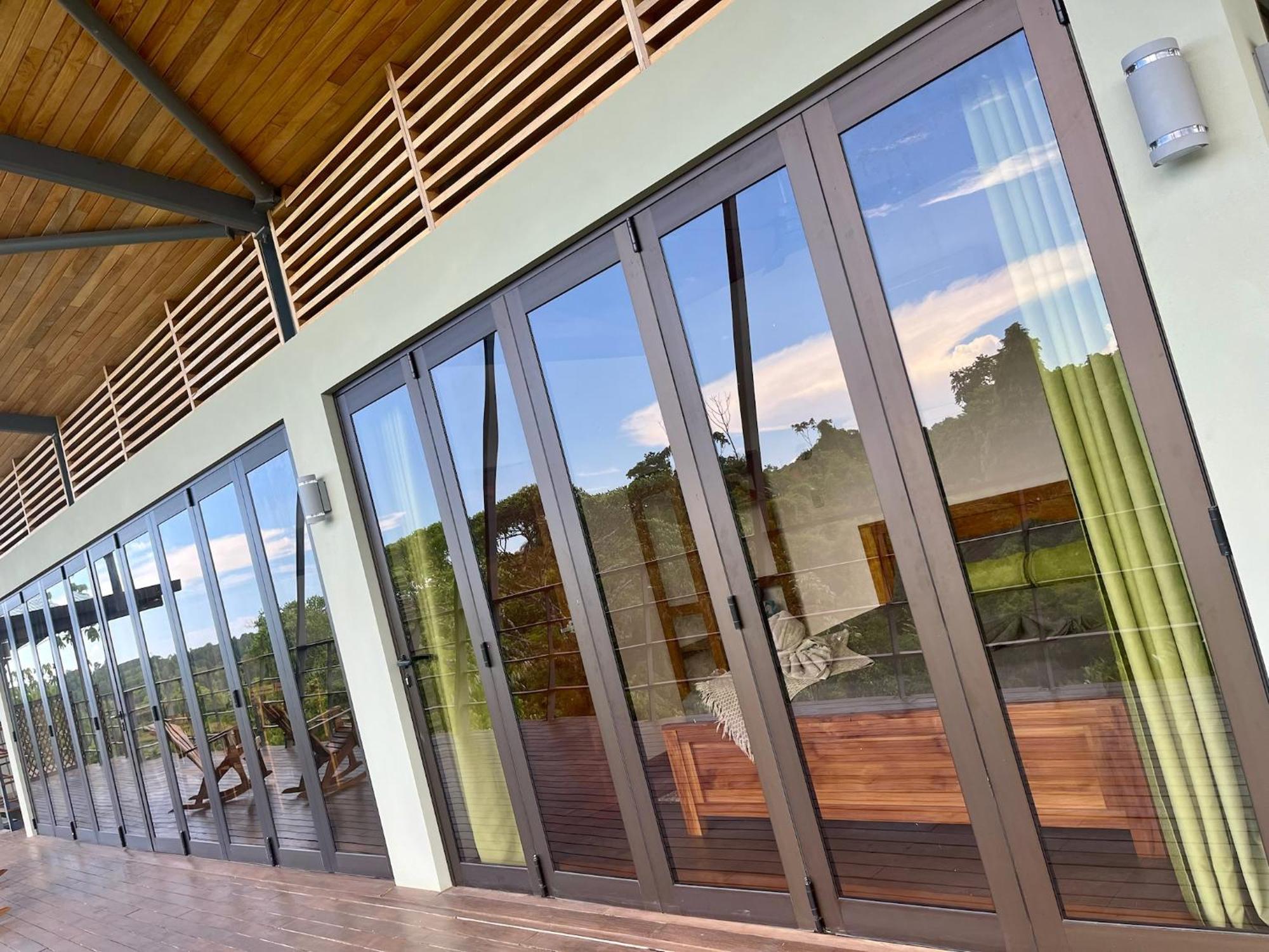Southern Drake Lodge Drakes Bay エクステリア 写真