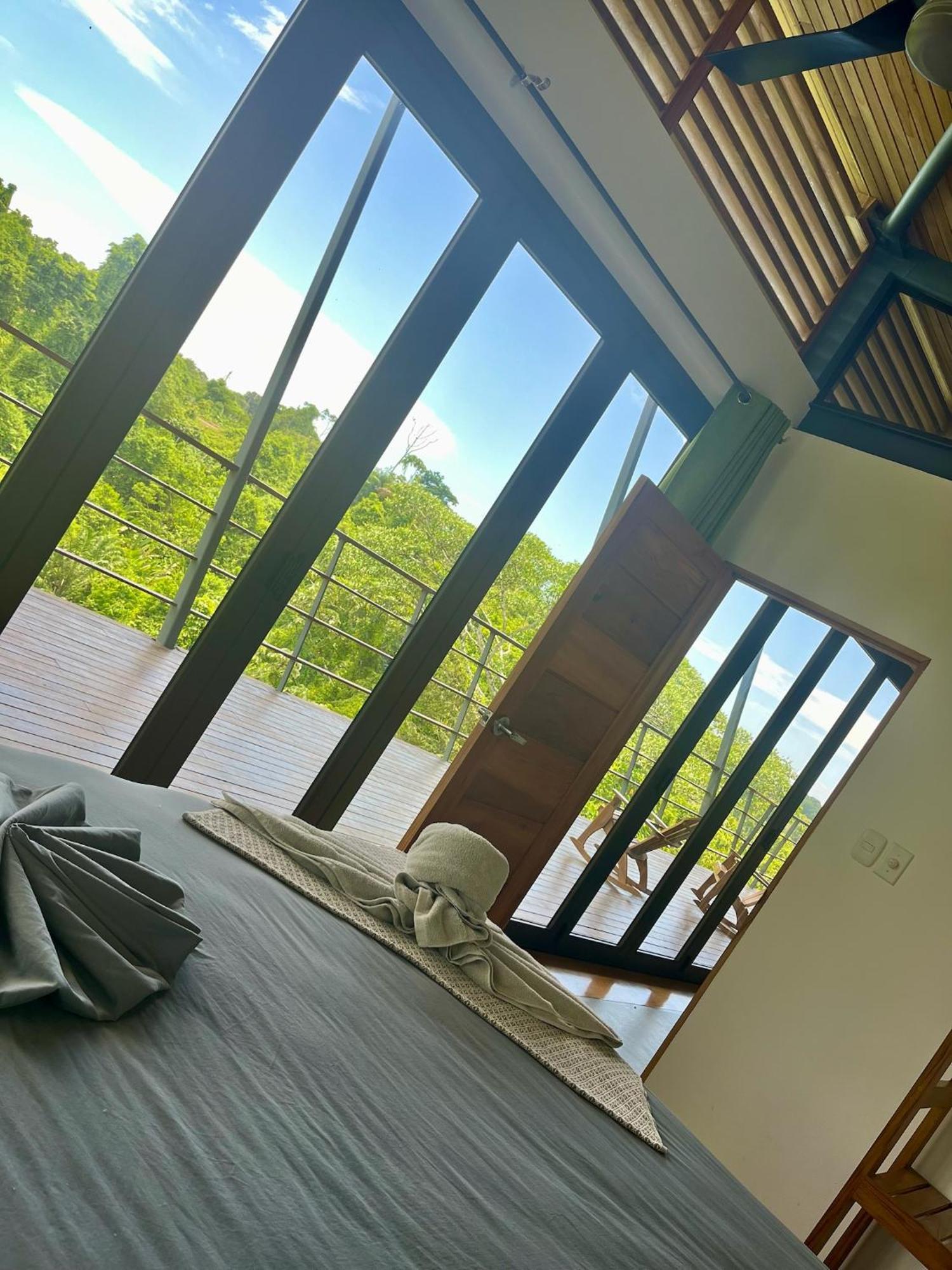 Southern Drake Lodge Drakes Bay エクステリア 写真