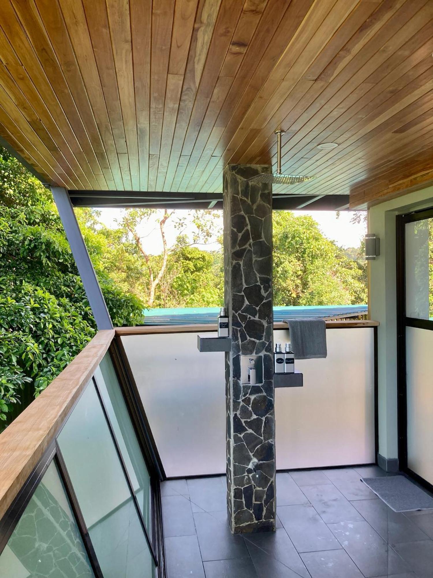 Southern Drake Lodge Drakes Bay エクステリア 写真