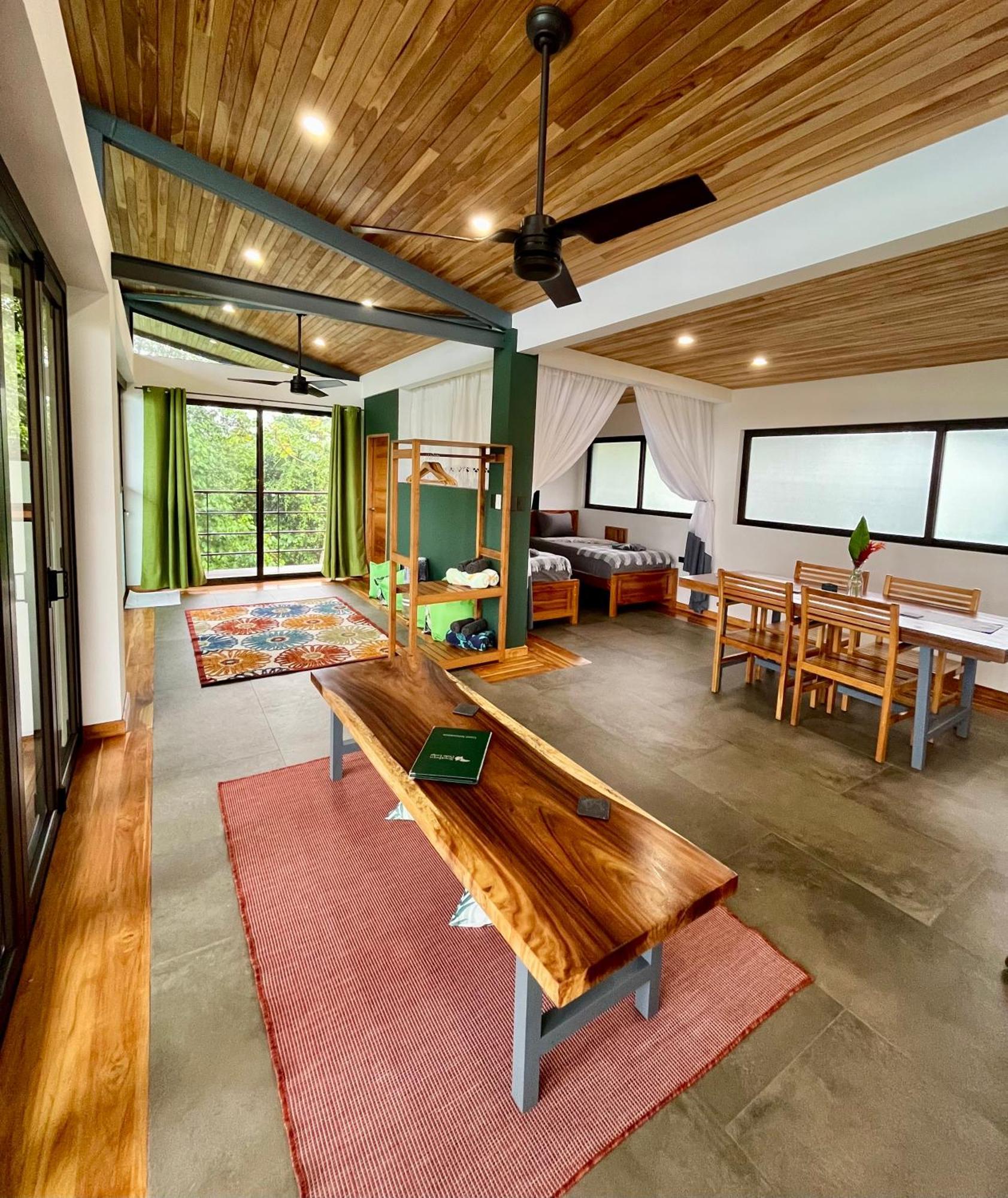Southern Drake Lodge Drakes Bay エクステリア 写真
