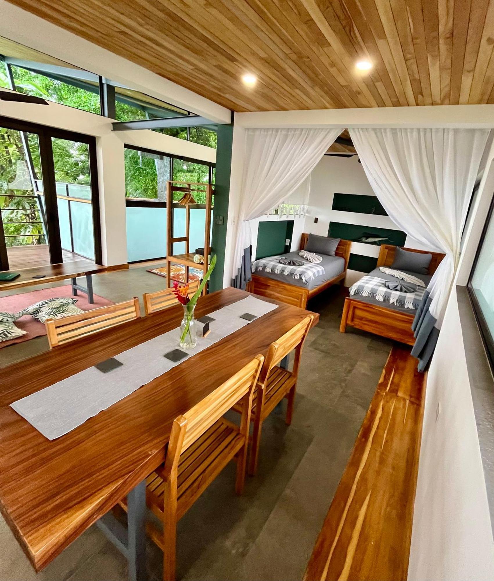 Southern Drake Lodge Drakes Bay エクステリア 写真